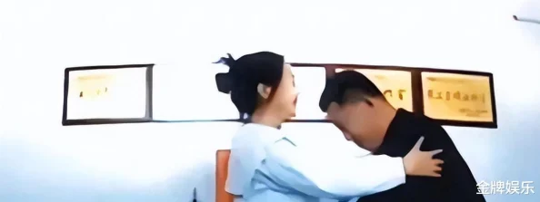 精品视频免费观看你懂的据传某一线小生隐婚生子片场与神秘女子举止亲密