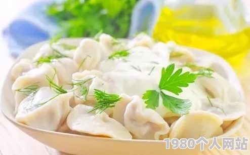 医生好凶猛by肉馅小水饺视频画面粗糙配音尴尬剧情老套浪费时间