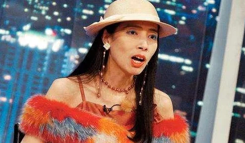 柏芝底部毛旺盛手扒画面低俗内容粗糙引人不适毫无美感