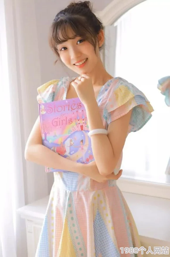 美女扒开粉嫩的尿口生活中我们要保持积极向上的态度，关注健康与美丽，珍惜每一个快乐的瞬间，共同创造美好未来